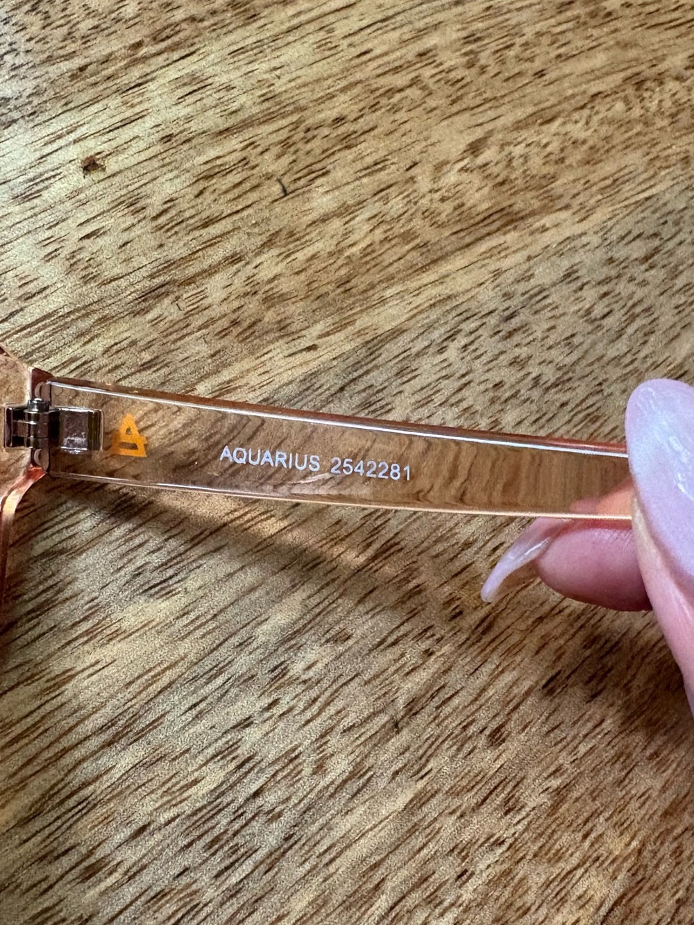 AIRE Aquarius Aviator Sunglasses in Antique Rose with carrying case and wipe - Picture 10 of 11